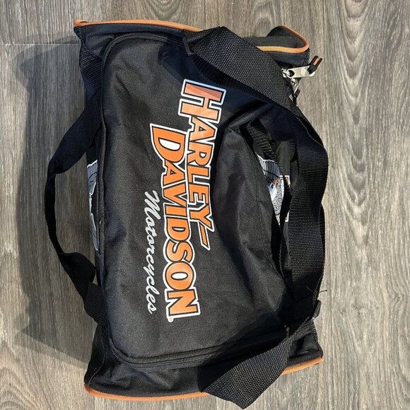 NWOT Genuine Harley Davidson Black Duffel Bag 21x10x10 Gym Travel Zip Closure - Picture 3 of 13